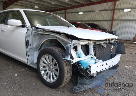 2013 Chrysler 300 Motown z USA, uszkodzony, nr VIN 2C3CCAAG9DH527790